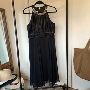 Evan-Picone cocktail dress in black
